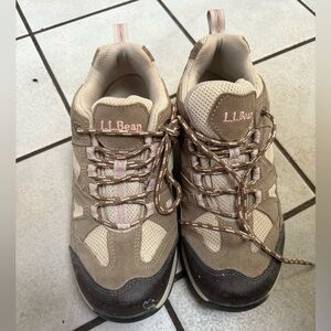 L.L. Bean Women's Tan and Pink Hiking Shoes -8.5W